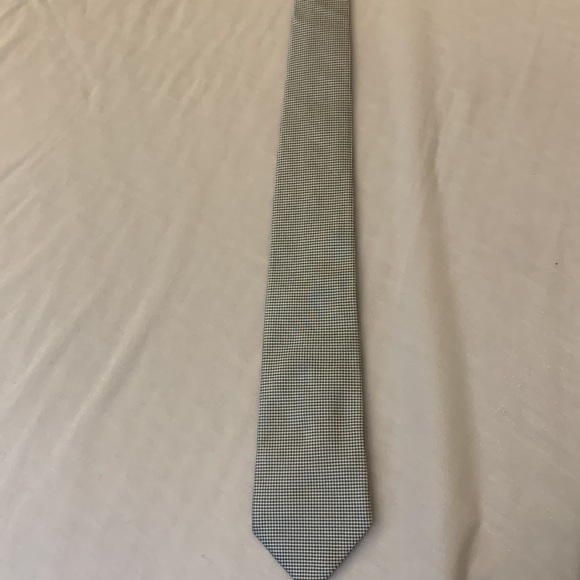 Designer tie.  💯 % silk Dormeuil Paris London - Picture 8 of 9